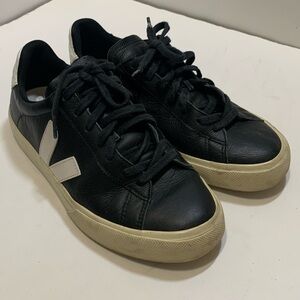 Veja Black and White Casual Sneakers